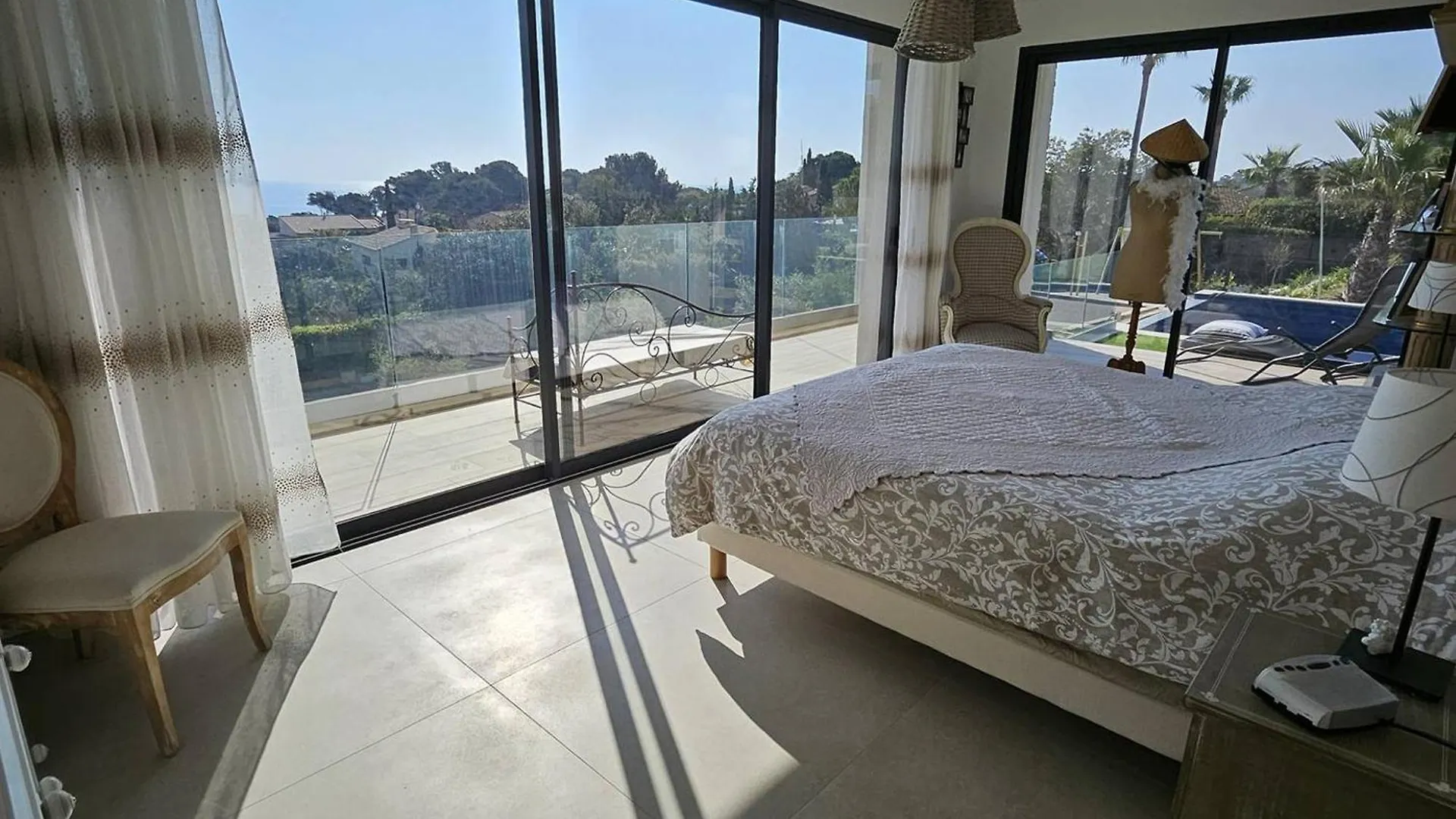 Villa Contemporaine Aux Issambres - Fr-1-768-118 Roquebrune-sur-Argens 0*,